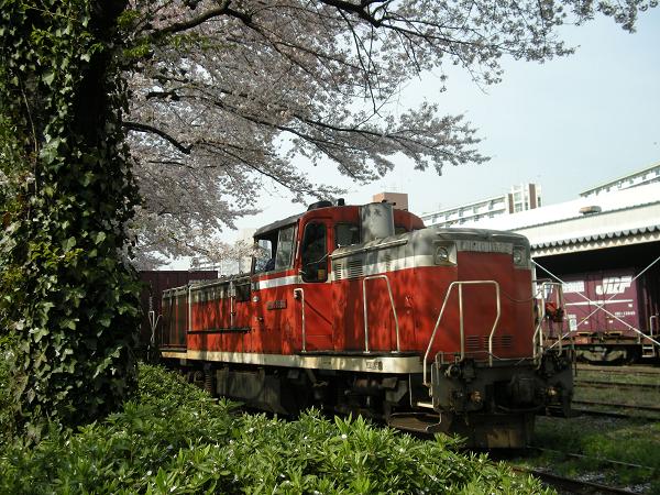 新鶴見機関区川崎派出のDE10・DE11だけ: 鉄のおもちゃ箱